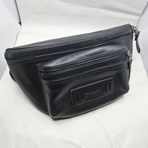 Coach. Used. Terrain Belt Bag